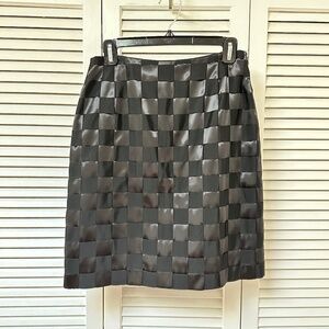 J McLaughlin Woven Checkerboard Skirt Black Rayon Acetate Side Zipper Size 8